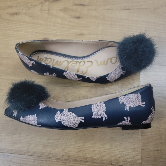 Sam Edleman Raddie Pointed Toe with PomPom - Picture 11 of 16